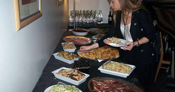 Una cena fría Qué servir en un buffet frío con...